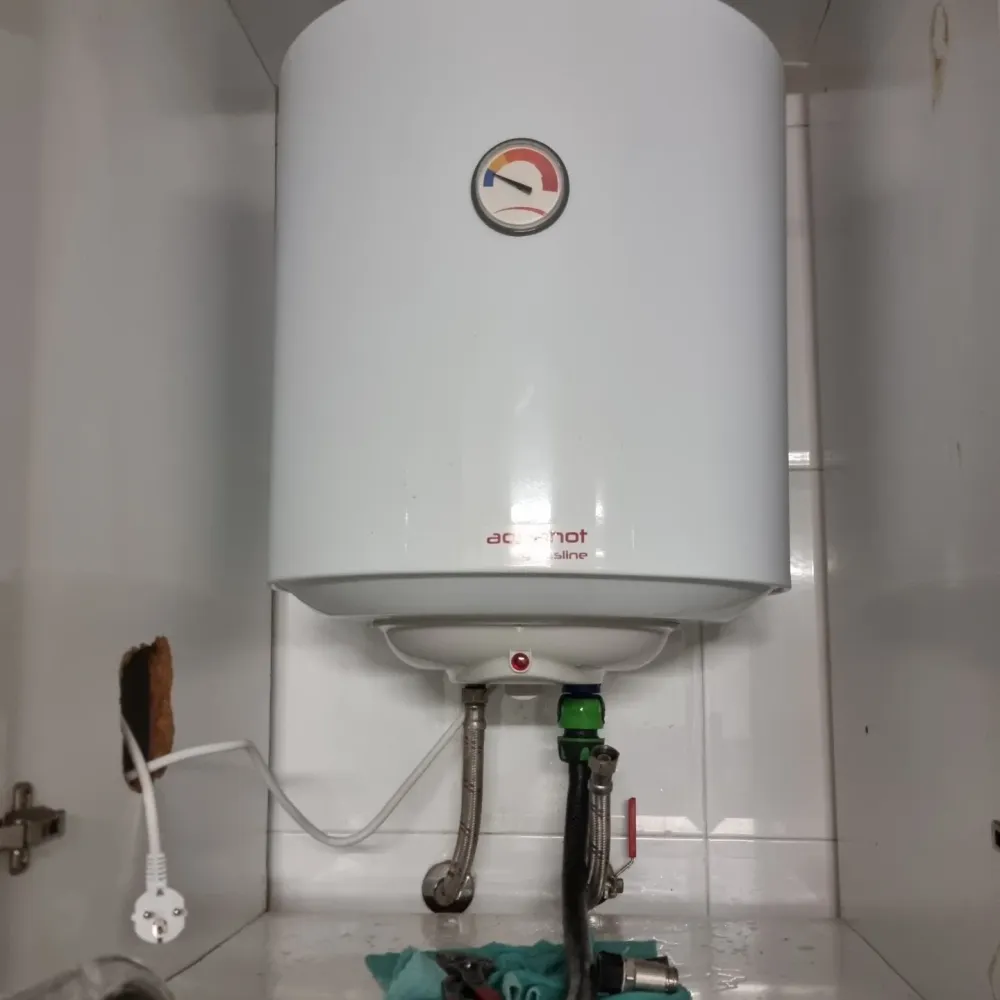 Termo eléctrico recién instalado